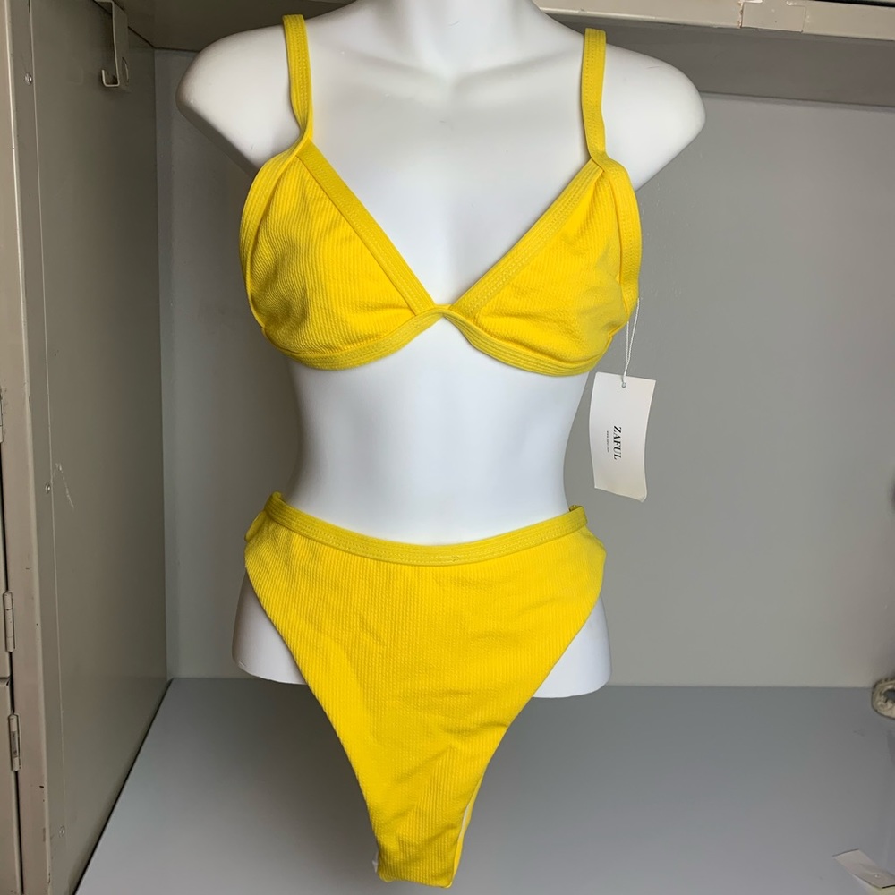 Zaful Yellow High Cut Bikini NWT Woman’s Size 8
